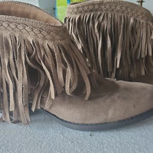 (SOLD) Qupid Fringe Booties